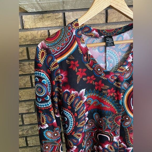 ‎Win win button flowy flare tunic - Picture 4 of 7